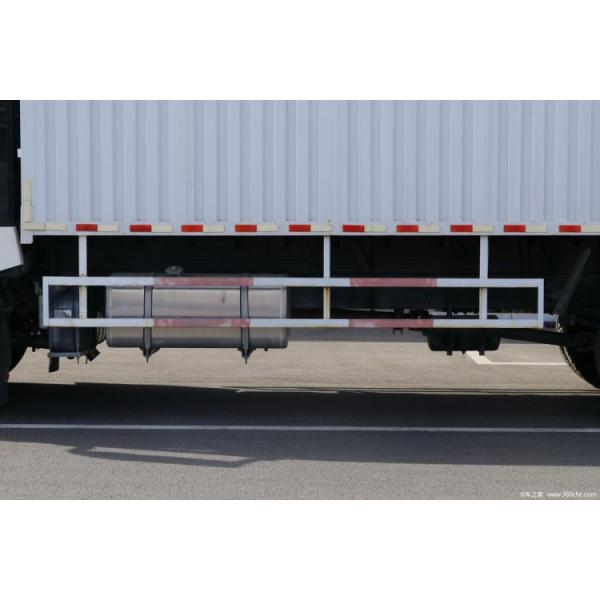 High Horsepower 280 Hp National Heavy Duty Truck HOWO T5G 4X2 7.92m Van Freight Truck