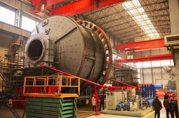 Máquina do moinho de bola da baixa energia moinho de bola de moedura do equipamento de 0.047-0.4 milímetros 0.5-180 Tph para a moedura do minério