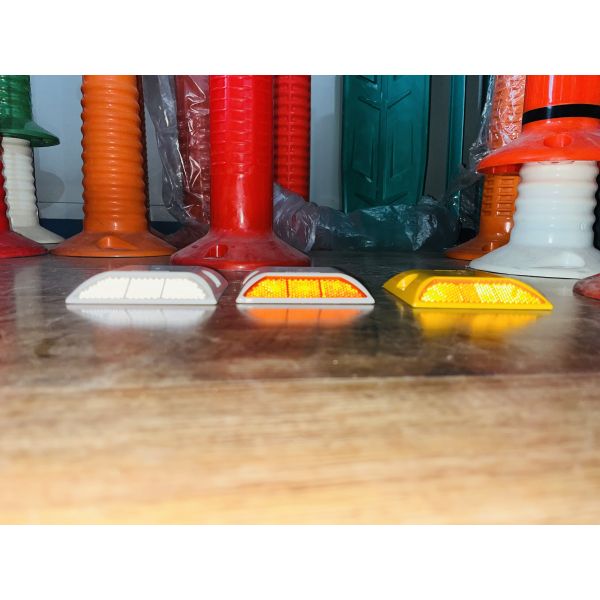 SLDD6 Beijing Roadsafe Tachas Cat Eye Reflective Road Studs ABS Plastic Reflectors Pavement Highway Markers Competitive Road Stud Marker