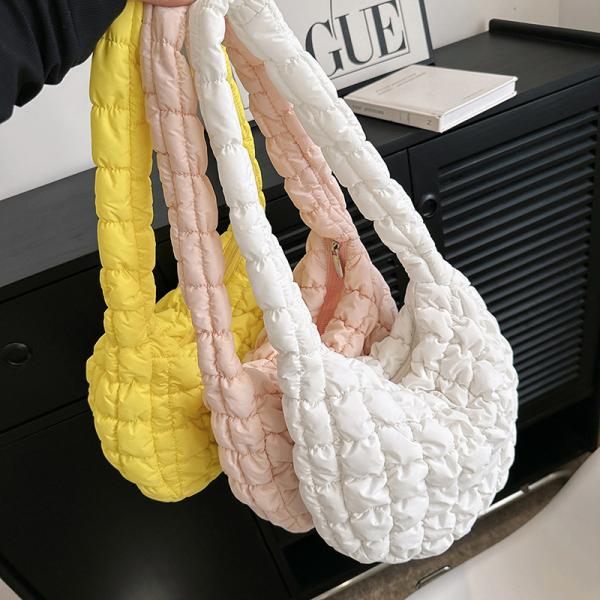 Customized Color Winter Cotton Padded Quilted Sling Down Tote Bag for Women in Winter