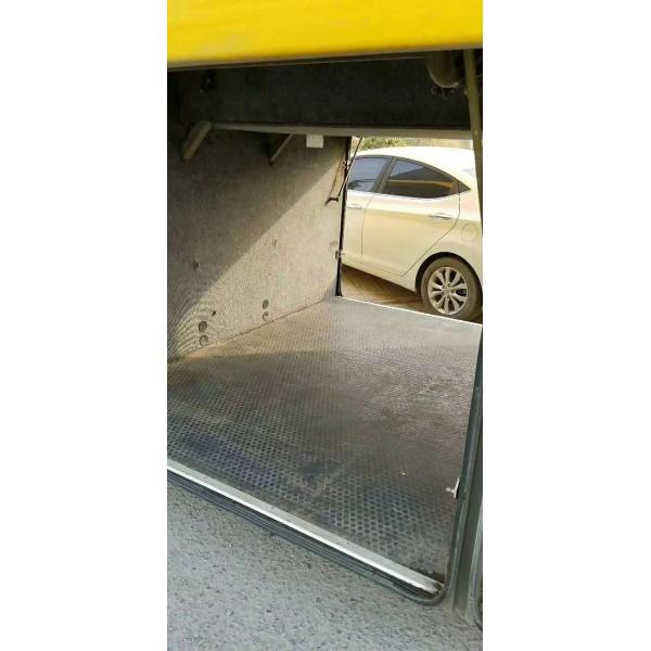 Yutong Second Hand Tourist Bus , Used Luxury Buses  With Wechai Motor 4 Wheels Disc Brake