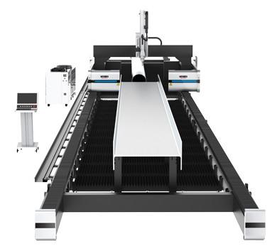 Expérience de coupe rapide et précise avec la tête laser Ec-Ophit machine de découpe laser à fibres à 0-30m/min