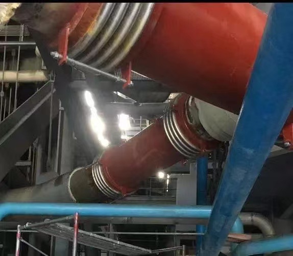 SS304 Фланцевое соединение гофрированного металлического шланга из нержавеющей стали для резервуара парового кондиционирования воздуха DN32 DN3000 мм