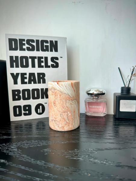 Portador de velas de mármol de color rosa con diseño artístico de piedra para decoración interior