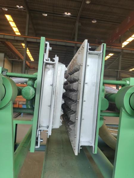 Ovo Tray Carton Making Machine Pulp do jornal que molda 4000*2000*1800mm