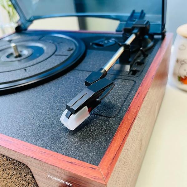 Vintage Record Player With Built In Speakers , 3 Speed Turntable With Speakers