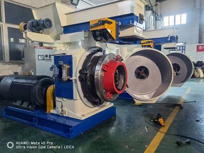 Large Capacity 200kw Wood Pellet Mill 4T/H Sawdust Wood Pellet Making Mill Machine