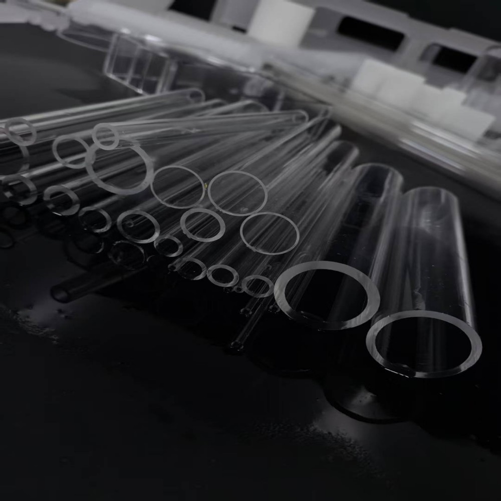 Ultraviolet Light Quartz Glass Tubes Custom Sizes High Performance Quartz Sleeve