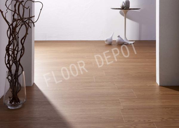 UV Coating Commercial Vinyl Flooring Tile Virgin Material Click Lock Recyclable