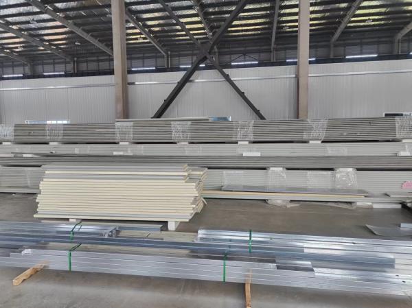 Portas seccionais industriais elétricas com painel de porta de 40 mm carga de vento 450N/M2
