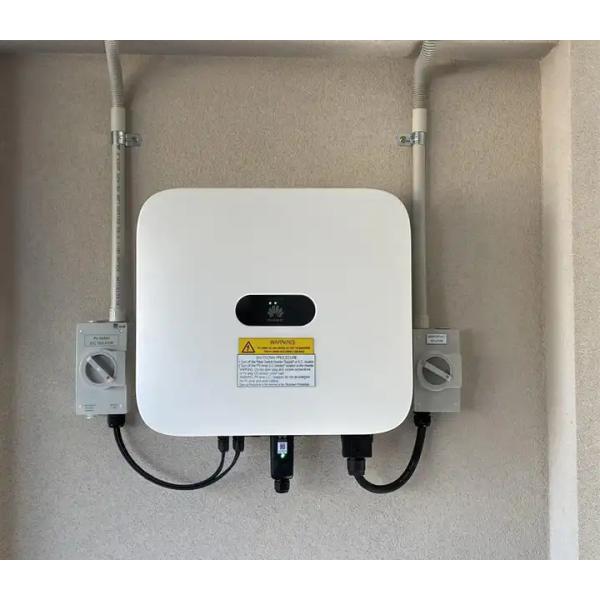 LCD Display Inverter Huawei Single Phase 8kw 10kw SUN2000-8/10K-LC0 for Solar Power System