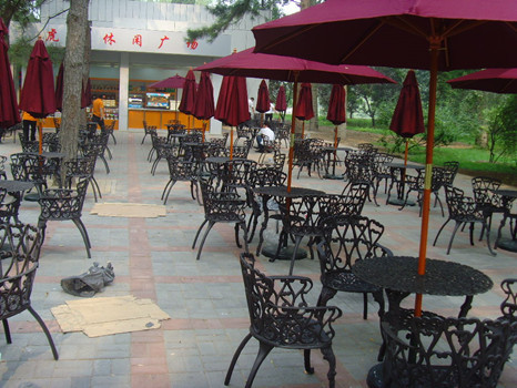 Antique Cast Iron Patio Set Table Chairs Garden Furniture Erosion Resistance