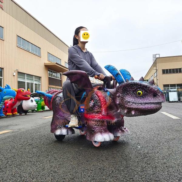 リアルな恐竜動物乗車 遊び場やショッピングモール