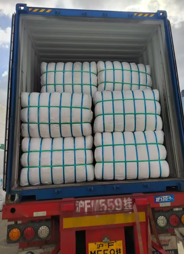 Hollow Conjugated siliconized Polyester Staple Fiber ,3D×64mmVirgin ,Raw white For filling toys, jackets, sofas,pillows,quilts,mattress.