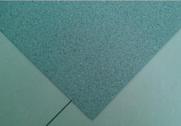 Strong Stability Multilayer PVC Flooring Tiles 610 x 610mm