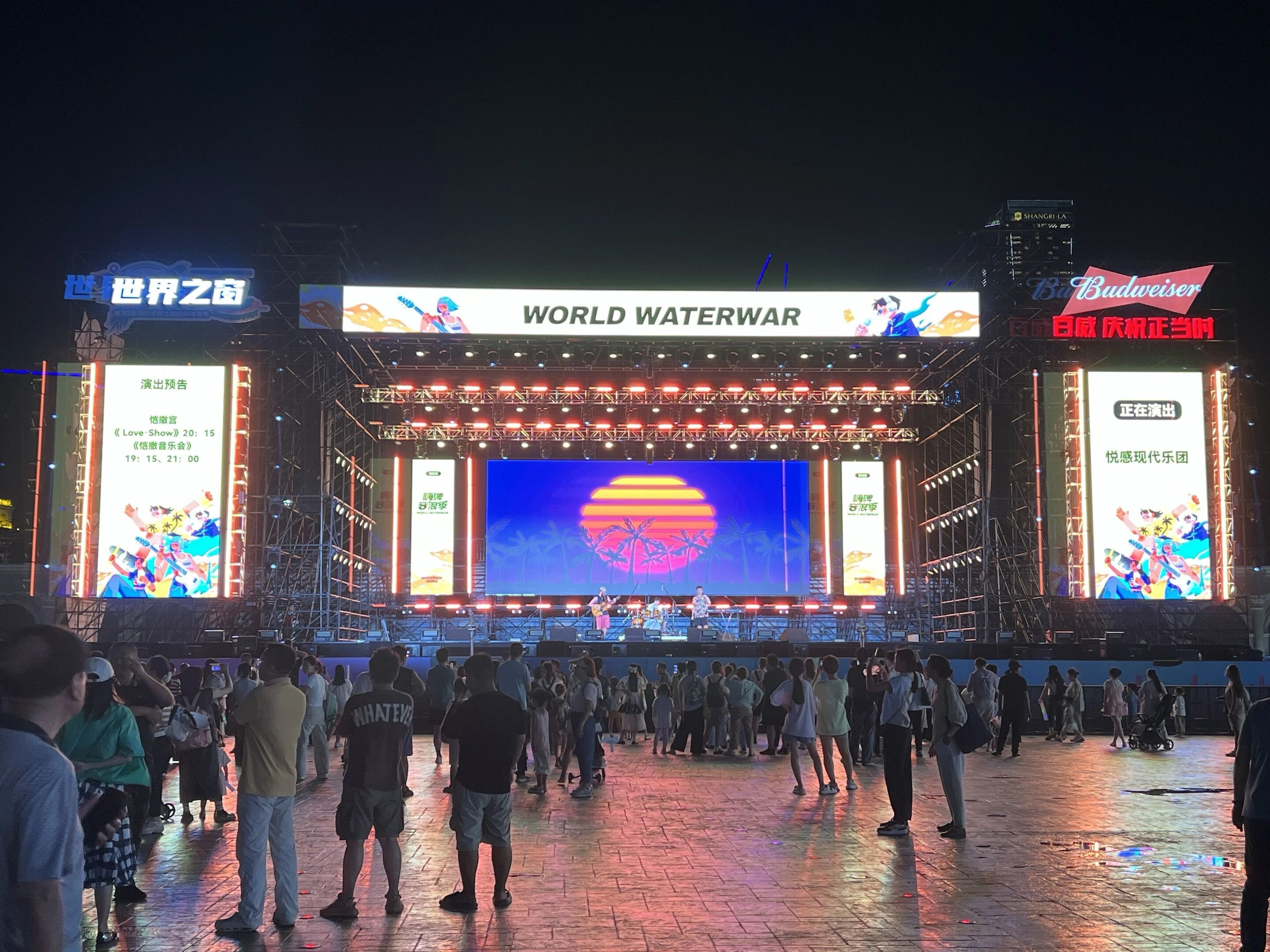 Stable Indoor Outdoor Fixed LED Display Naked Eye 3D Visuals 7000 - 10000 Nits Brightness