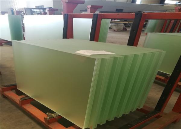 3.2mm Patterned Solar Ultra Clear Tempered Glass , Solar Energy Glass Solid Structure