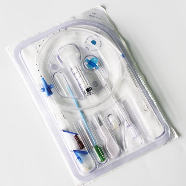 Class II Veterinary Central Venous Catheter Kit with 1-year Shelf Life and Biocompatible Materials
