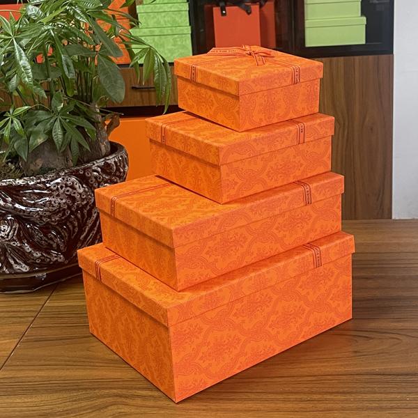 Продвижение бизнеса Квадратный на заказ размер складной бумажной подарочной коробки с картонным материалом