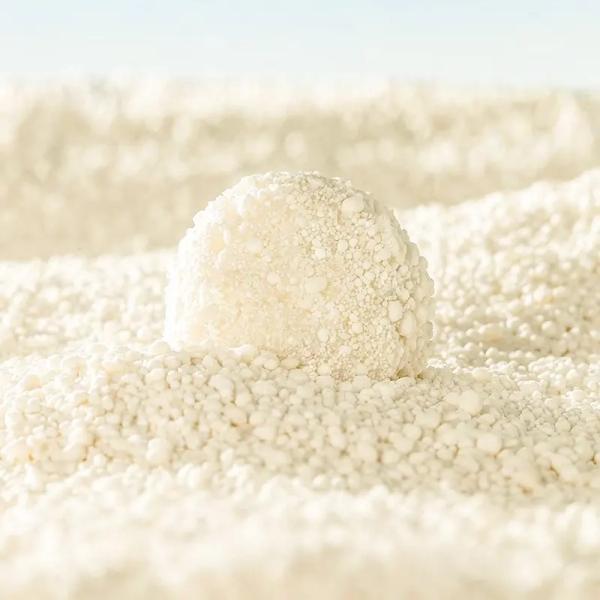 2025 New Products Environmentally Biodegradable Kitty Litter Bulk Purchase Low Dust Firm Clumping Low Tracking Cat Litter 100% Natural Materials Cassava Cat Sand Litter

