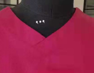 180gsm-220gsm Hospital Surgical Scrubs Non Sterile Two Pieces Disposable Doctor Gown