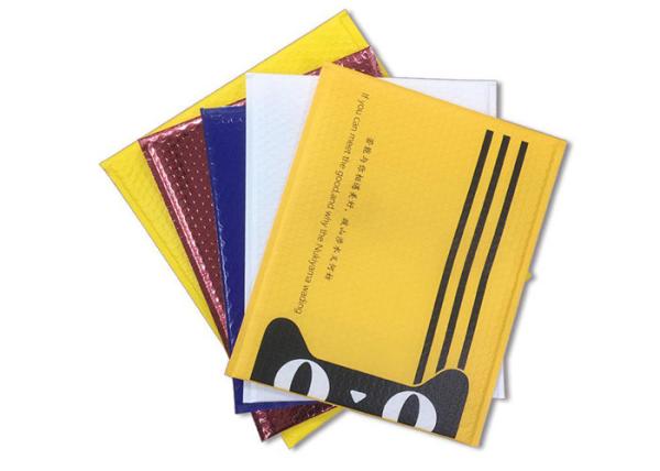 O enviamento plástico acolchoado grande bolha envolve os sacos A5 do porte postal
