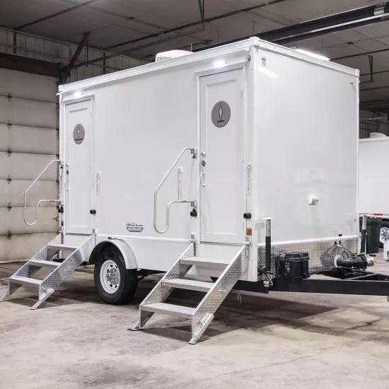 GTT-4S Luxury Mobile Toilet Trailer Outdoor weeding Customized Toilet Trailer Manufacturer