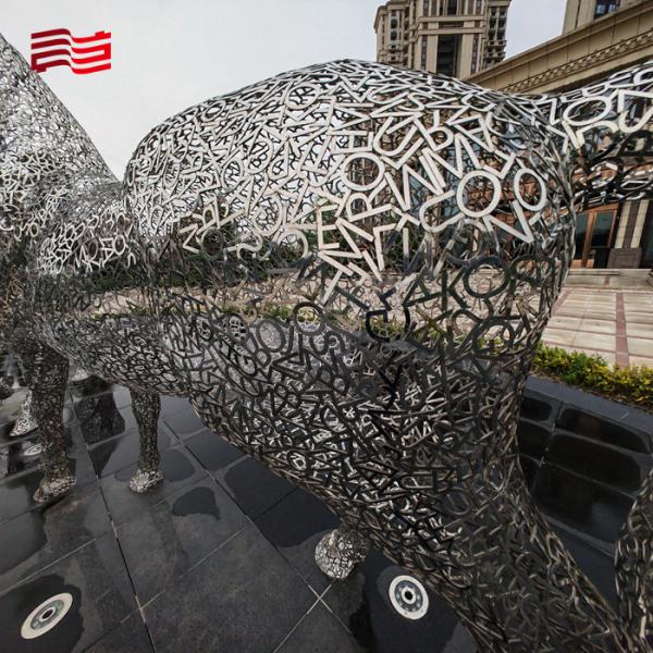Welding Technique Stainless Steel Horse Sculpture for Urban Art Installation in Europe
