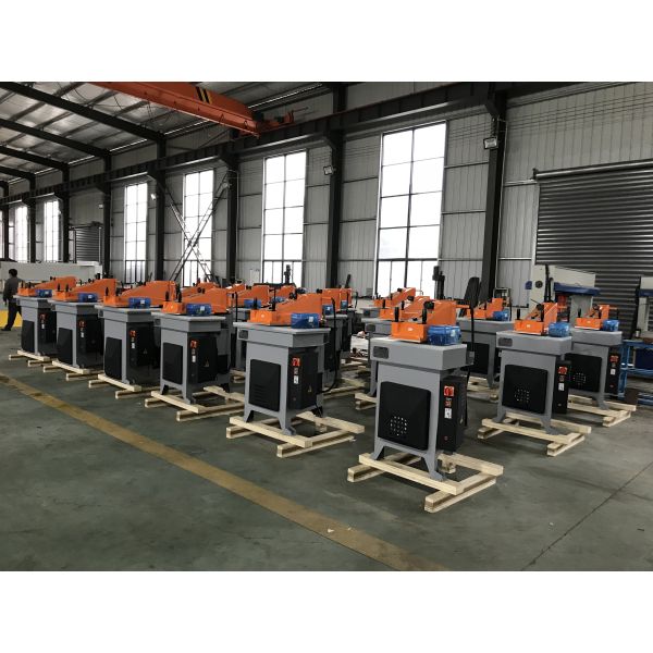 22Ton Hydraulic Die Cutting Machine Designed for Cutting of Leather Plastic Leather Nylon Leather Foam and Other Materials with Consumption
