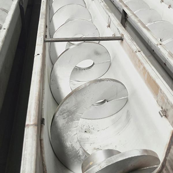 5t/H SS316 Mud Auger Shaftless Screw Belt Conveyor For Dyeing Sewage Treatment