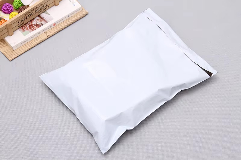 Waterproof Courier Mailing Bag Shipping Envelopes Poly Bag Customized Logo Printed Poly Mailers Mailing Bags