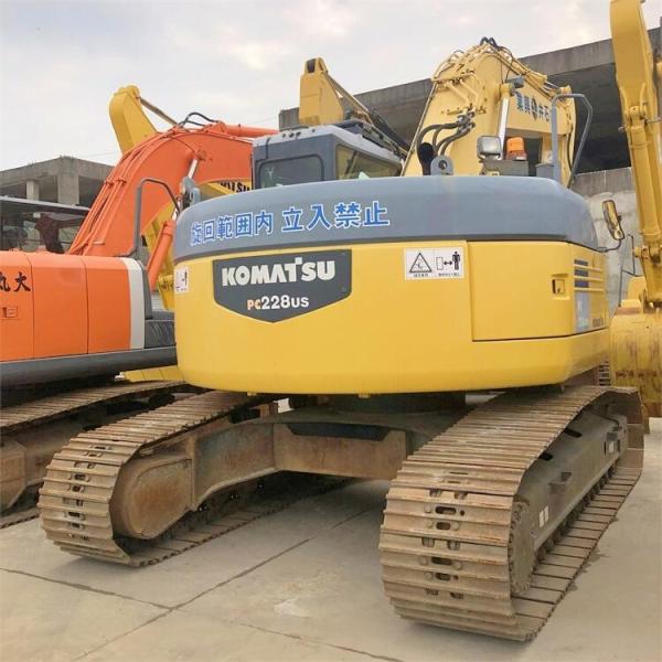 En bon état 22 Tonnes d'origine Komatsu japonaise utilisée de l'excavateur à Shanghai 2018 Année