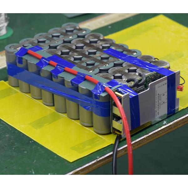 32650  LiFePO4 Lithium Iron Phosphate Battery Rechargeable For 12v 50Ah Cylindrical Cell