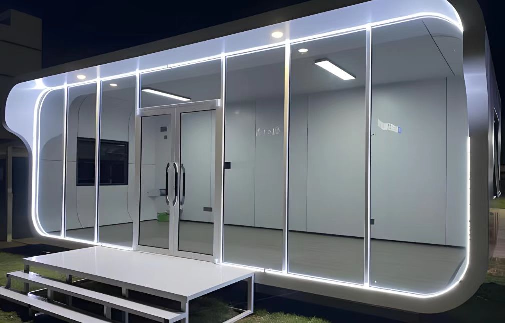 Luxury Modern Apple Cabin Small Prefabricated Home Apple Cabin for Outdoor Living