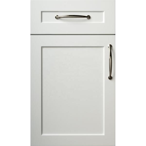 Durable Lacquer Shaker Style Kitchen Cabinet for Moisture Resistance in Villa Kitchen