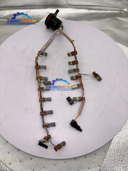 El arnés de cableado de la carrocería de la válvula de la transmisión automática GA8G45AW 24008744992 es aplicable a la versión BMW X1 F48 con sensor de temperatura de aceite único