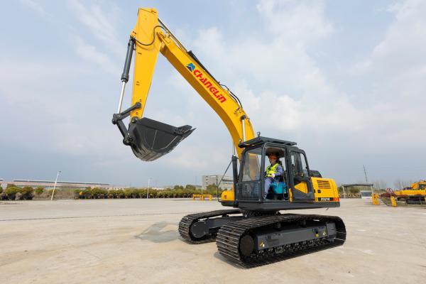 Sinomach Changlin Crawler Hydraulic Excavator ZG210 With 21 Tons Isuzu Cummins Engine
