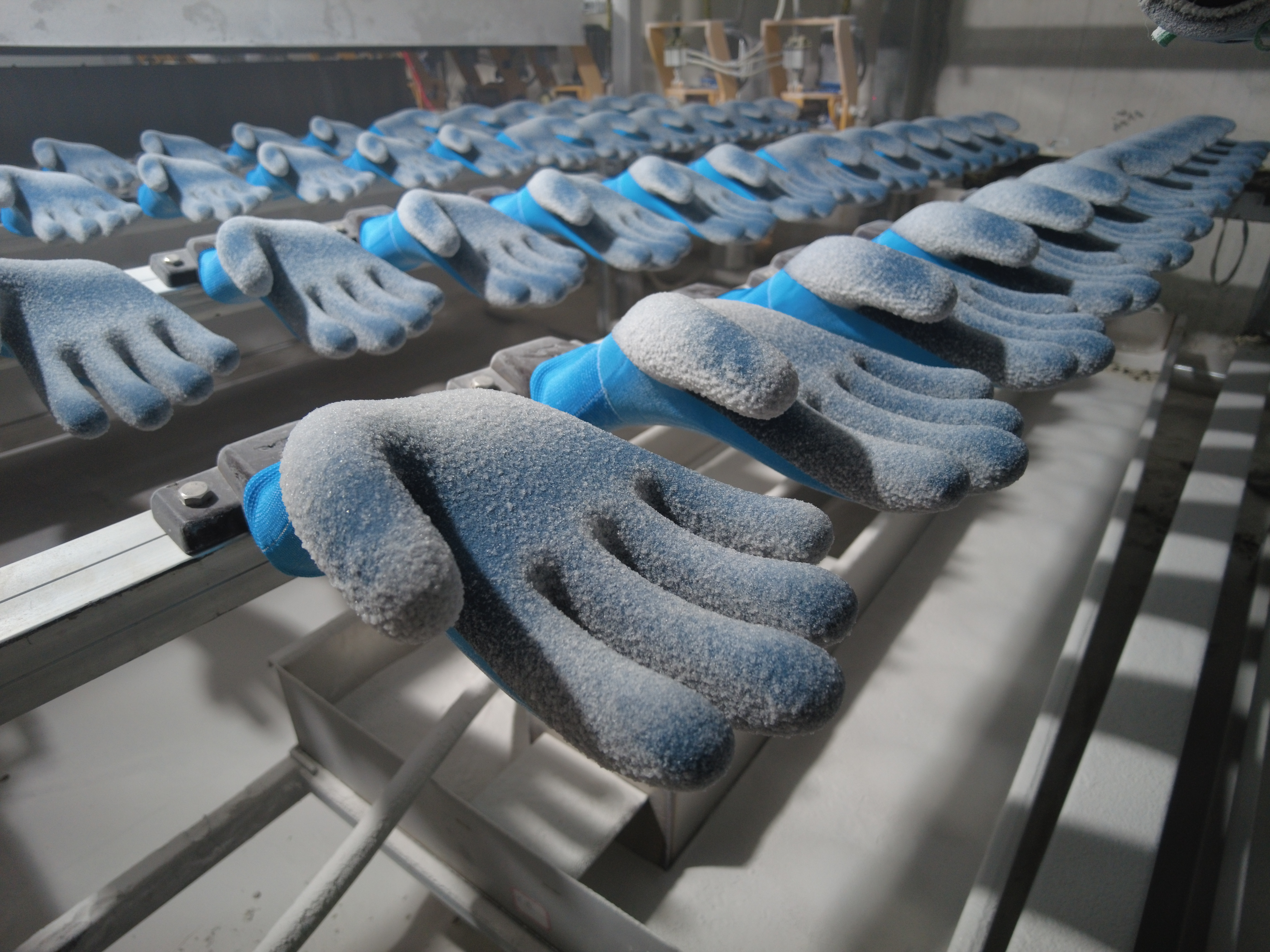 65M Multi Variety Sandy Gloves Dipping Line Glove Dipping Machine Manufacturers