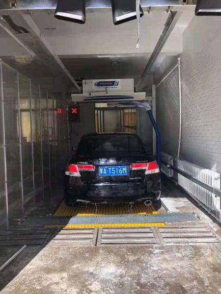 Single Arm Touchless Car Washing Machine With High Pressure Water Sprinkler