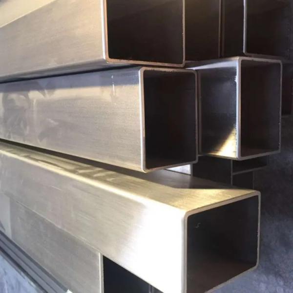 S235JR,S235JO,S235J2,SS330 SPHC Tubo de aço galvanizado quadrado de aço carbono