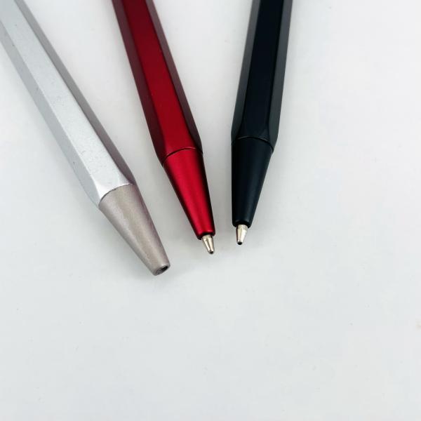 Design classique stylo à bille rétractable en aluminium à baril hexagonal