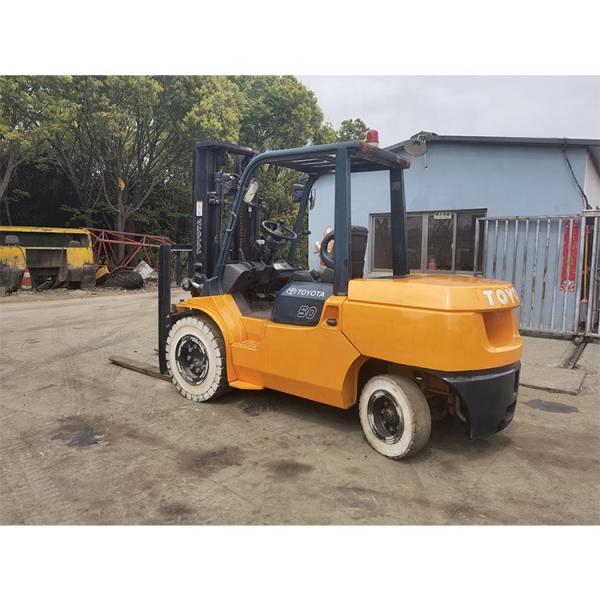 5000kg Toyota 7f50 Forklift Truck with 3 Mast and 6000mm Lifting Height in Shanghai