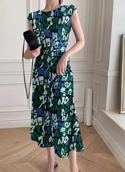 2023 Silk Fashion Girls and Women Luxury dressing Euro Standard Quality OEM private designs MOQ 50-100 Pcs accepted