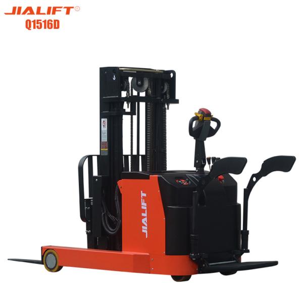 Electric Reach Stacker Standing On 1300kg Lifting Height 1600mm