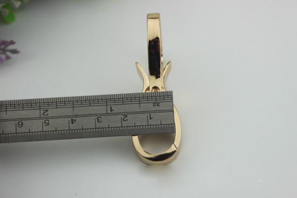 New style zinc alloy 4 color provide bag accessory 25 mm & 31 mm width triangle snap hook