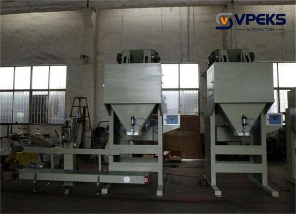2.5kW Charcoal Packing Machine PLC Control Charcoal Bagger