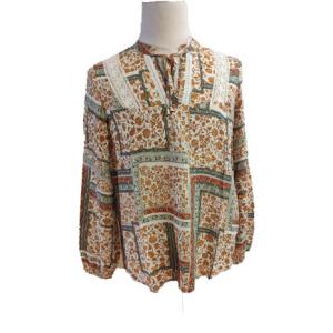 Ate acima o fio do pescoço tingiu a blusa viscosa da cópia da corrente de 98%