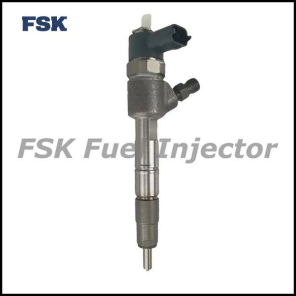 0445110821 Common Rail 110 Series Diesel Injector Diesel Engine Injector