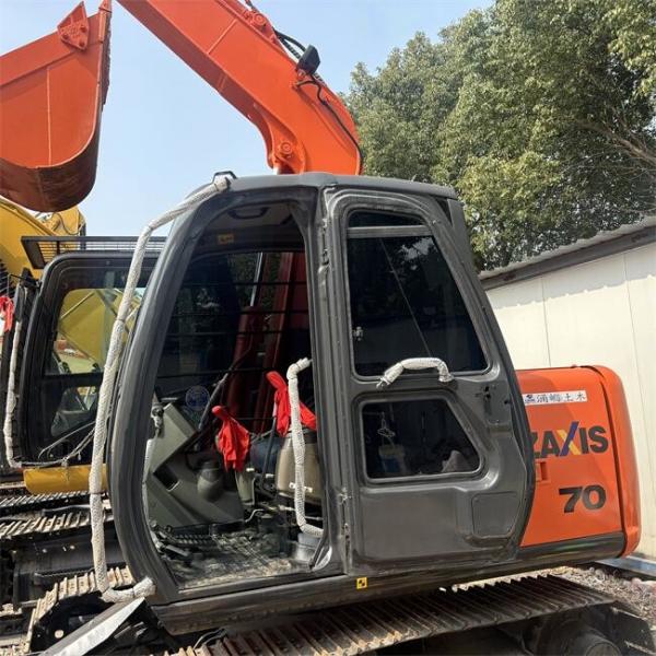 Second Hand Hitachi Excavators 7ton Hitachi Zx70 Excavator Economic Efficiency