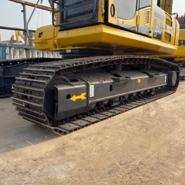 Excavadora Komatsu PC240 usada com 0-2000 horas de trabalho